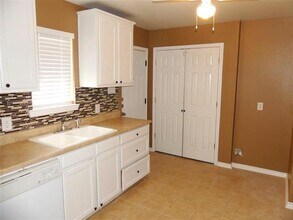 108 S Cleveland Ave in Sherman, TX - Building Photo - Building Photo