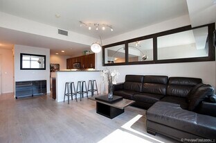 206 Park Blvd in San Diego, CA - Building Photo