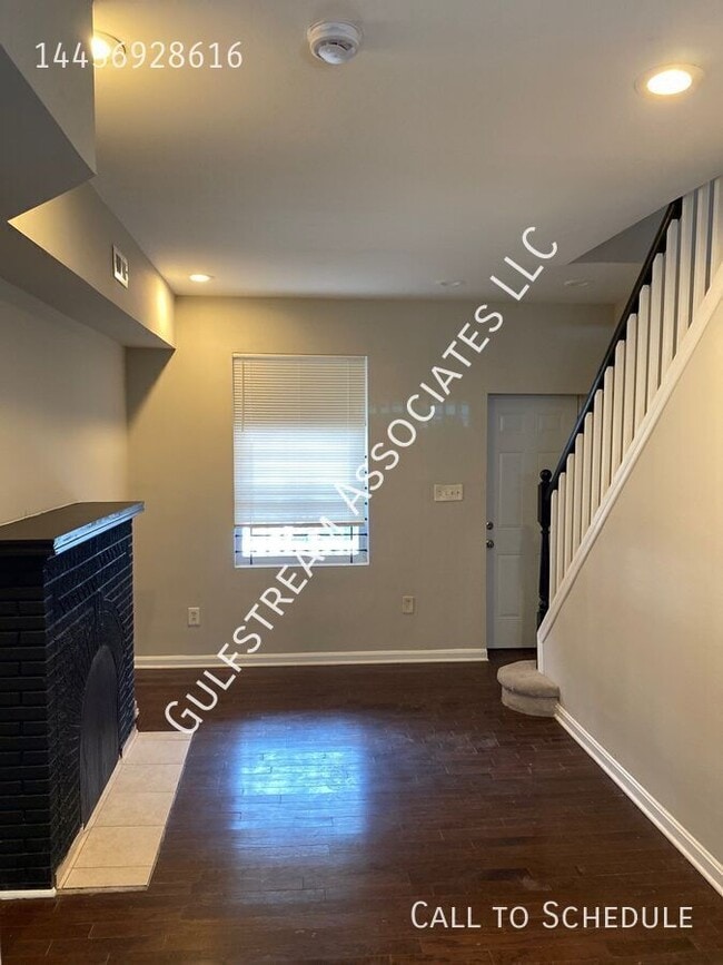 2413 Llewelyn Ave in Baltimore, MD - Building Photo - Building Photo