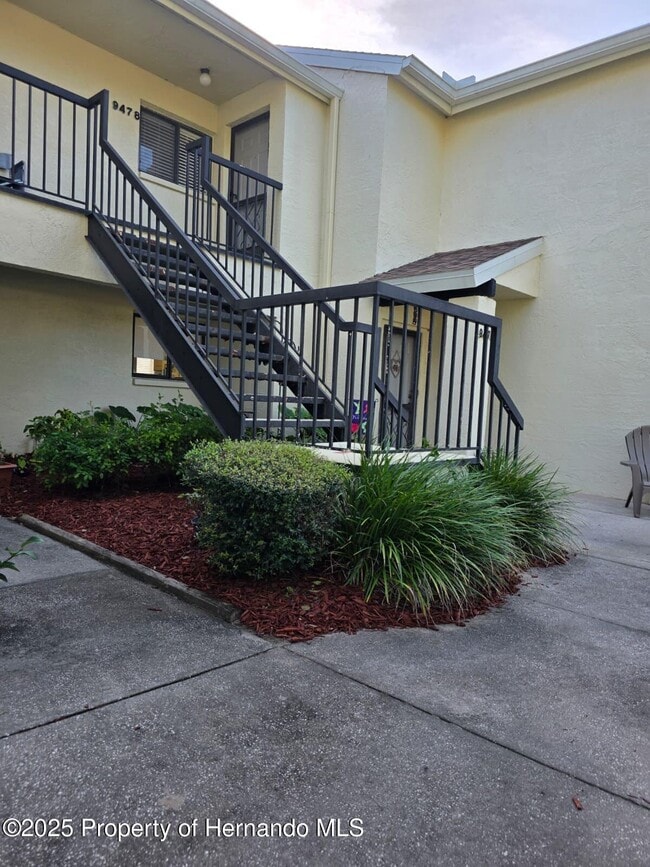 9478 Nakoma Way in Spring Hill, FL - Building Photo - Building Photo