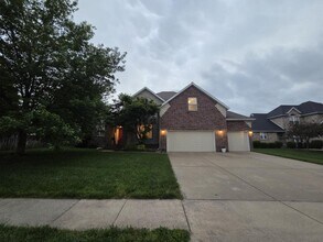 4578 E Pearson Meadow Dr in Springfield, MO - Building Photo - Building Photo