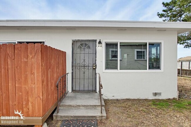 3131 Chamoune Ave in San Diego, CA - Building Photo - Building Photo