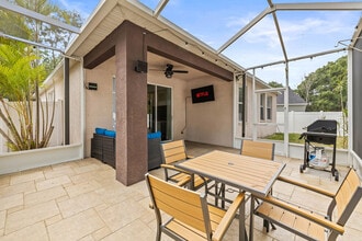 8317 Moccasin Trail Dr in Riverview, FL - Building Photo - Building Photo