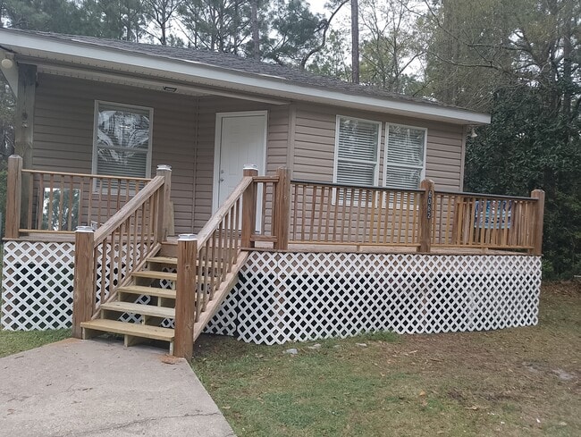 property at 6082 W Clay St