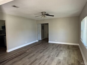 109 Reed Rd in Pensacola, FL - Building Photo - Building Photo