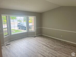 11891 HAGAN E Rd in Sandy, UT - Building Photo - Building Photo