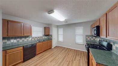 3854 Jewel Point Dr in Spring, TX - Building Photo - Building Photo