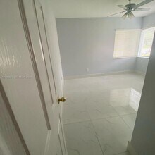 1970 NW 178th Terrace in Pembroke Pines, FL - Building Photo - Building Photo