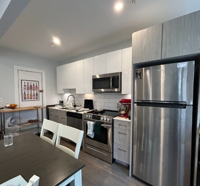 117 Park Dr in Boston, MA - Building Photo - Building Photo