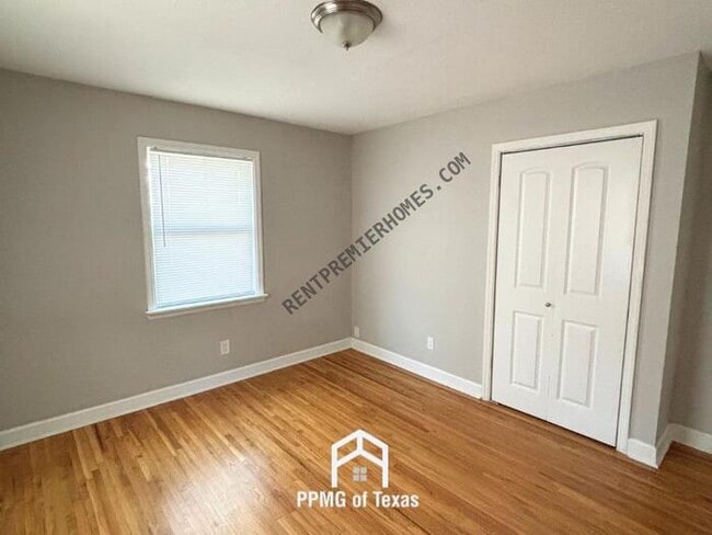 property at 1000 Lessel Dr