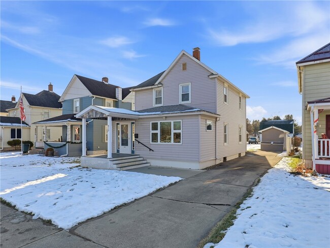 813 N Elmer Ave in Sayre, PA - Building Photo - Building Photo