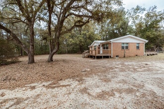 5439 Penny Creek Rd in Holt, FL - Building Photo - Building Photo