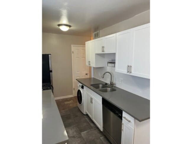 5590 S Grant St in Littleton, CO - Building Photo - Building Photo