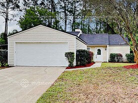 10393 Arrow Lakes Dr E in Jacksonville, FL - Building Photo