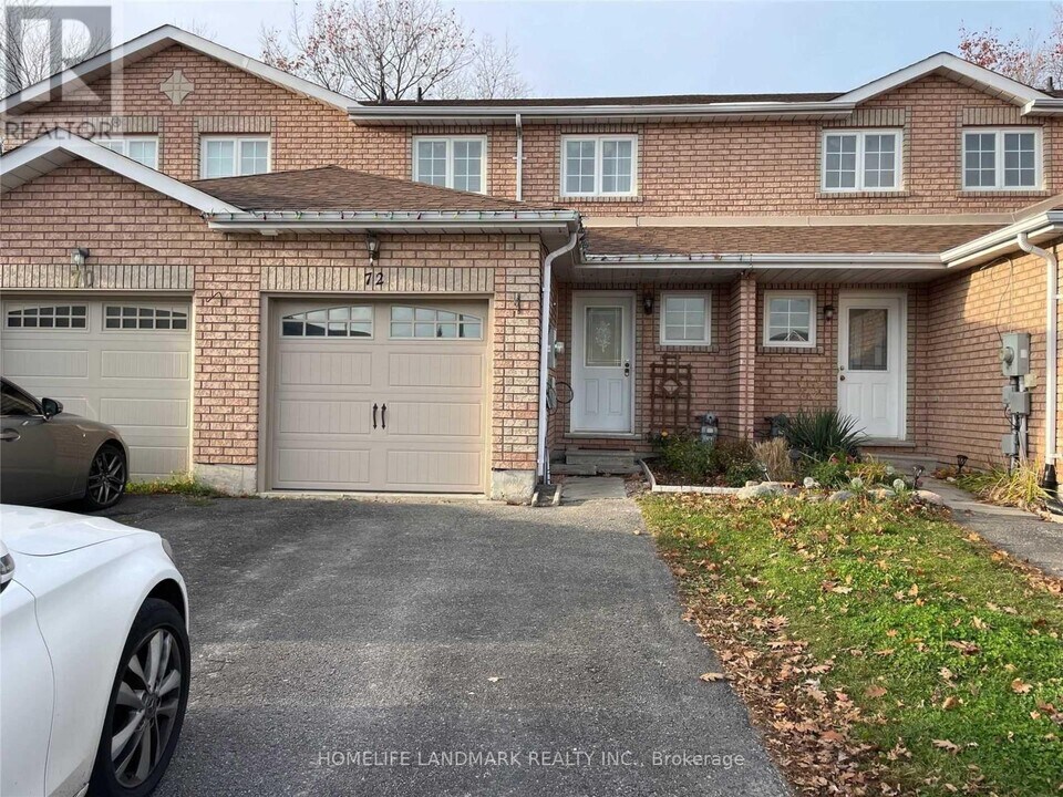 72 Michael Crescent in Barrie, ON - Building Photo