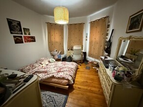 268 Broadway, Unit 1 in Cambridge, MA - Building Photo - Building Photo