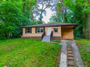 3054 Waters Rd SW in Atlanta, GA - Foto de edificio - Building Photo