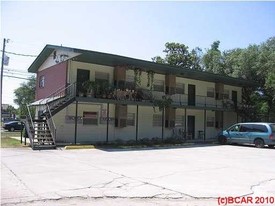 6116 Highway 98 E Apartamentos