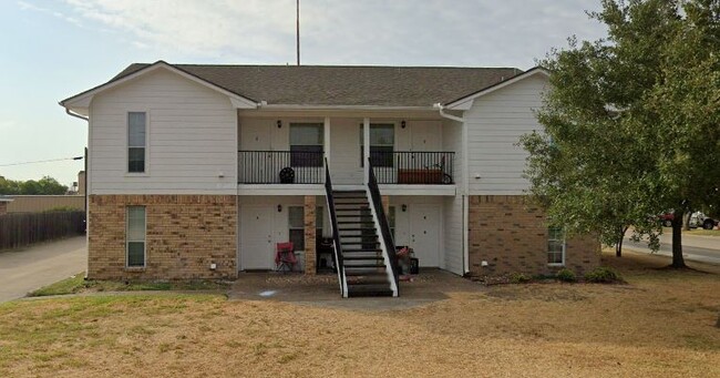 1800 Sara Dr, Unit C