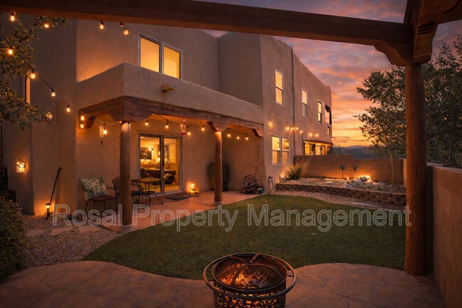 3504 Yippee Calle Ct NW