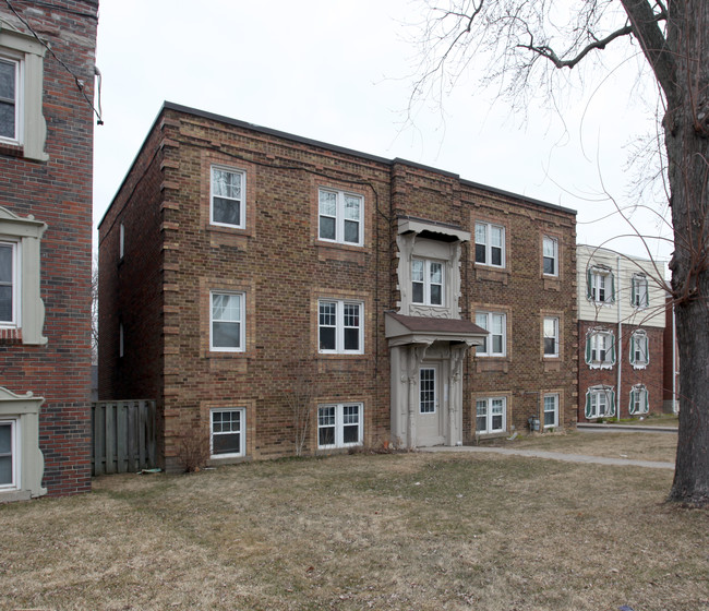 48 Emerald Cres in Toronto, ON - Building Photo - Building Photo