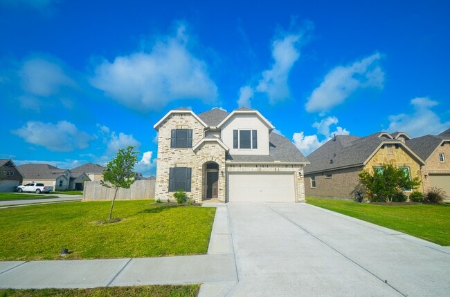 14154 Little River Dr in Baytown, TX - Foto de edificio - Building Photo