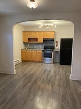 42 Hillside Ave in Monticello, NY - Building Photo - Building Photo