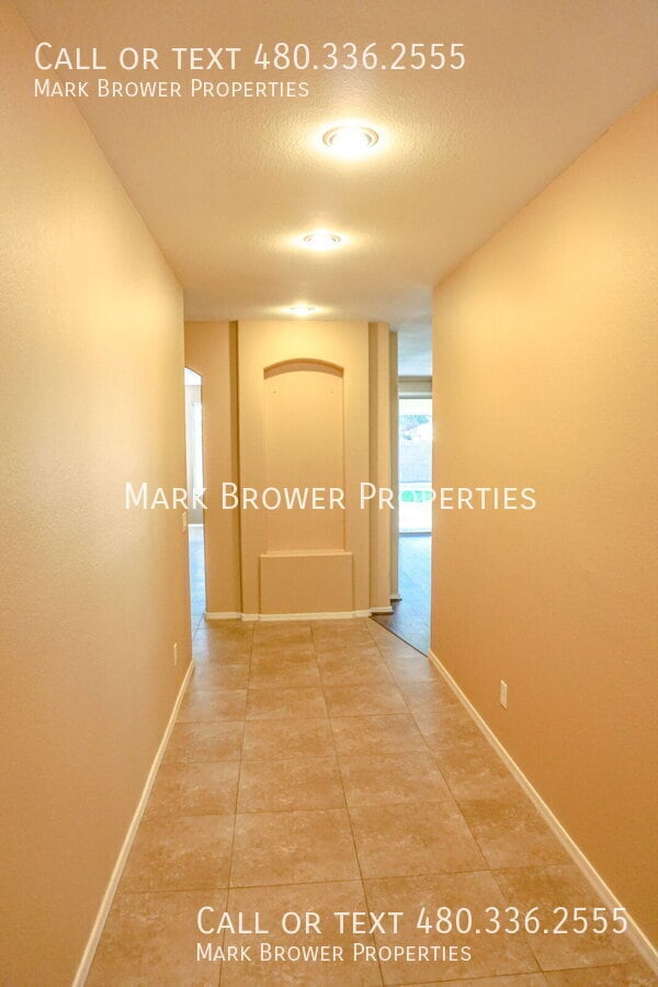 1362 W Roadrunner Dr in Chandler, AZ - Building Photo - Building Photo