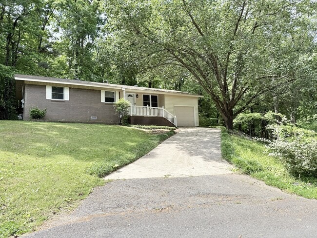 207 Casalinda Cir in Hot Springs, AR - Building Photo - Building Photo