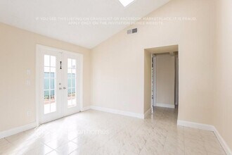 23275 Noel Way in Boca Raton, FL - Building Photo - Building Photo
