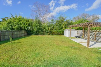 2379 Kirkwood Dr in Cantonment, FL - Building Photo - Building Photo