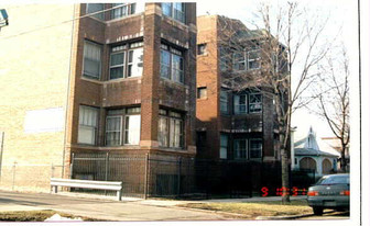 4815 W Hutchinson St Apartments