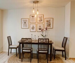 1940 N Highland Ave, Unit 27 in Los Angeles, CA - Building Photo - Building Photo