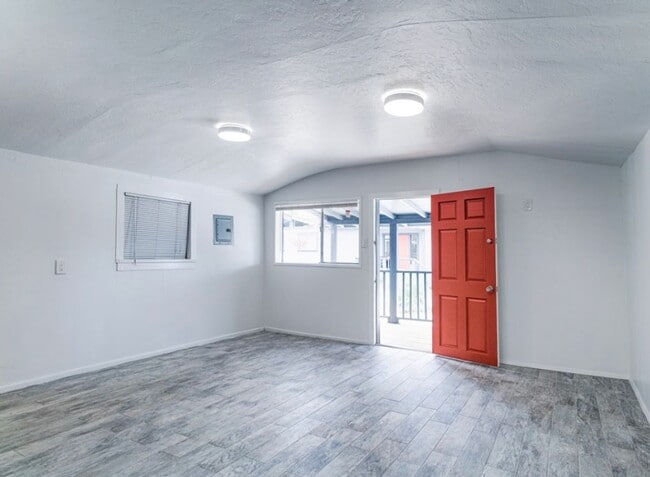 930 Camino Del Sur in Goleta, CA - Building Photo - Building Photo