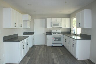 21241 79th St in California City, CA - Building Photo - Building Photo