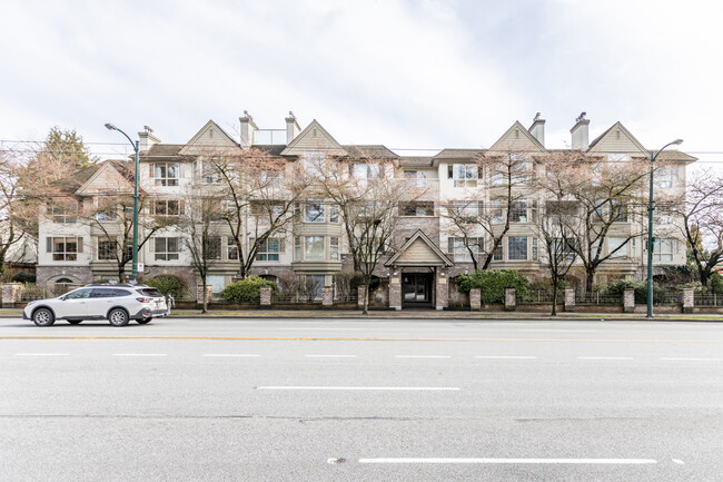 5650 Oak St in Vancouver, BC - Building Photo - Building Photo