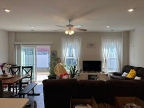 529 Bright Red Run in Chesapeake, VA - Building Photo - Building Photo