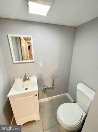 2811 S 65th St photo'