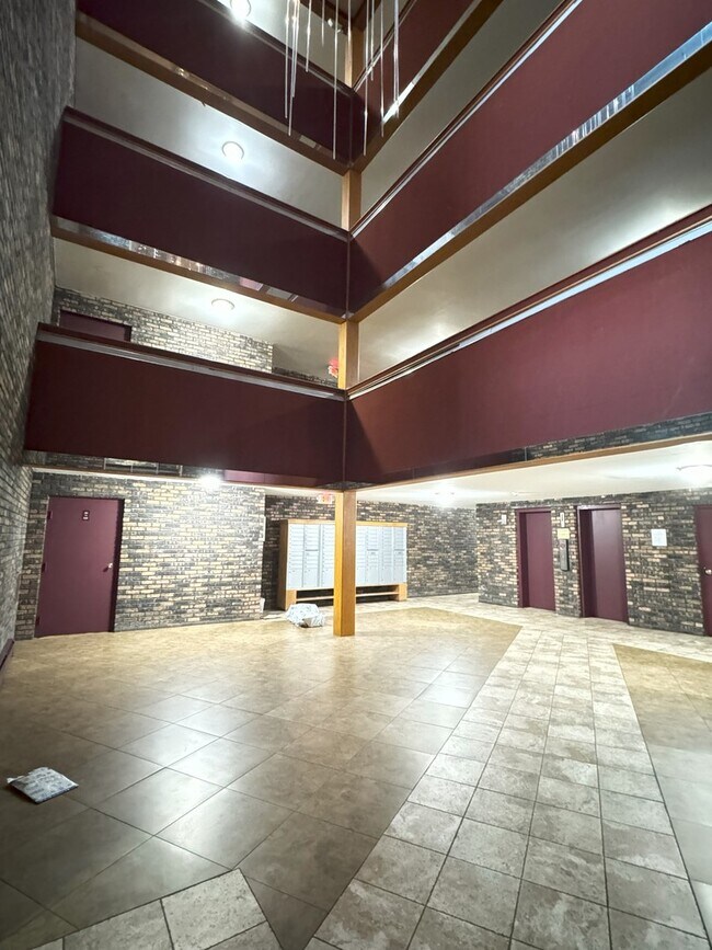 8905 Knight Ave in Des Plaines, IL - Building Photo - Building Photo