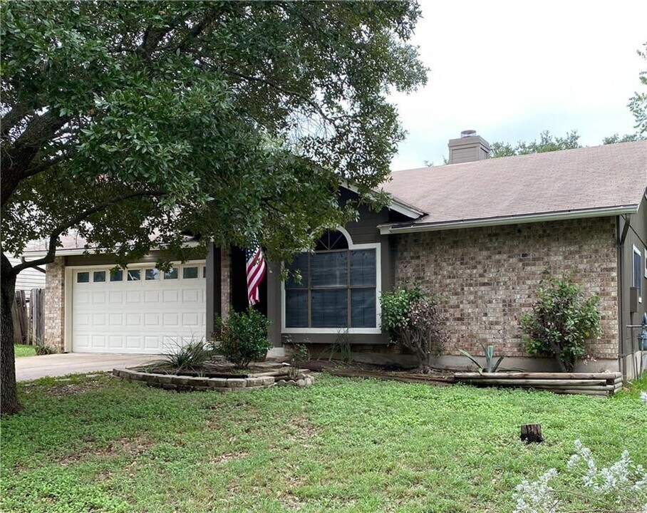 1321 Piney Creek Ln in Cedar Park, TX - Building Photo
