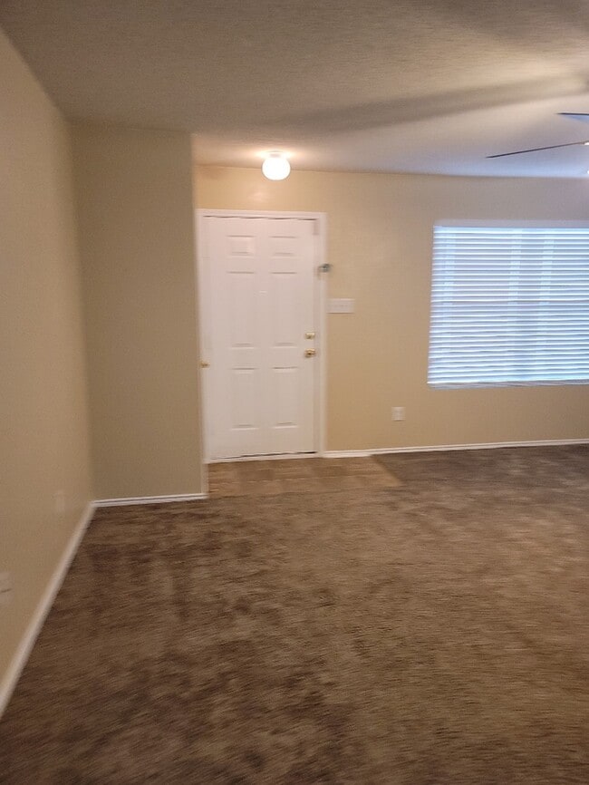 1836 Vineridge Ln in Burleson, TX - Building Photo - Building Photo