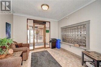 29 West Ave in Kitchener, ON - Building Photo - Building Photo