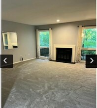 1302 Hillburn Ave NW in Grand Rapids, MI - Foto de edificio - Building Photo