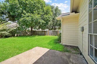 5827 Willow Park Dr in Richmond, TX - Building Photo - Building Photo