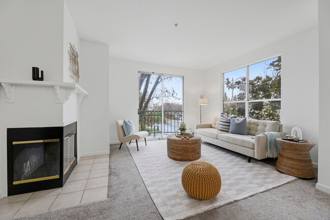 property at 951 S 12th St