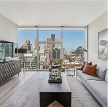 198 E Illinois St in Chicago, IL - Building Photo - Building Photo