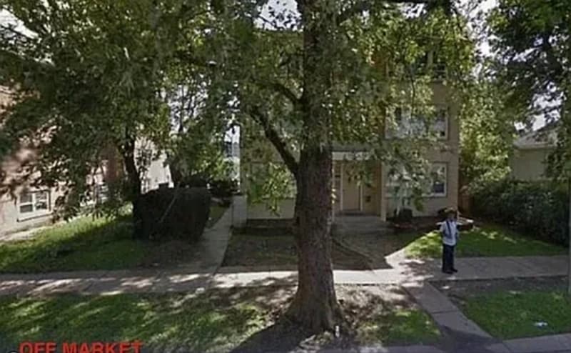 2435 W 123rd St, Unit 2-East in Blue Island, IL - Foto de edificio