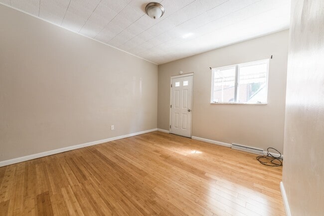 10 E Sycamore St in Pittsburgh, PA - Building Photo - Building Photo