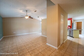 2390 Queens St SE in Palm Bay, FL - Building Photo - Building Photo