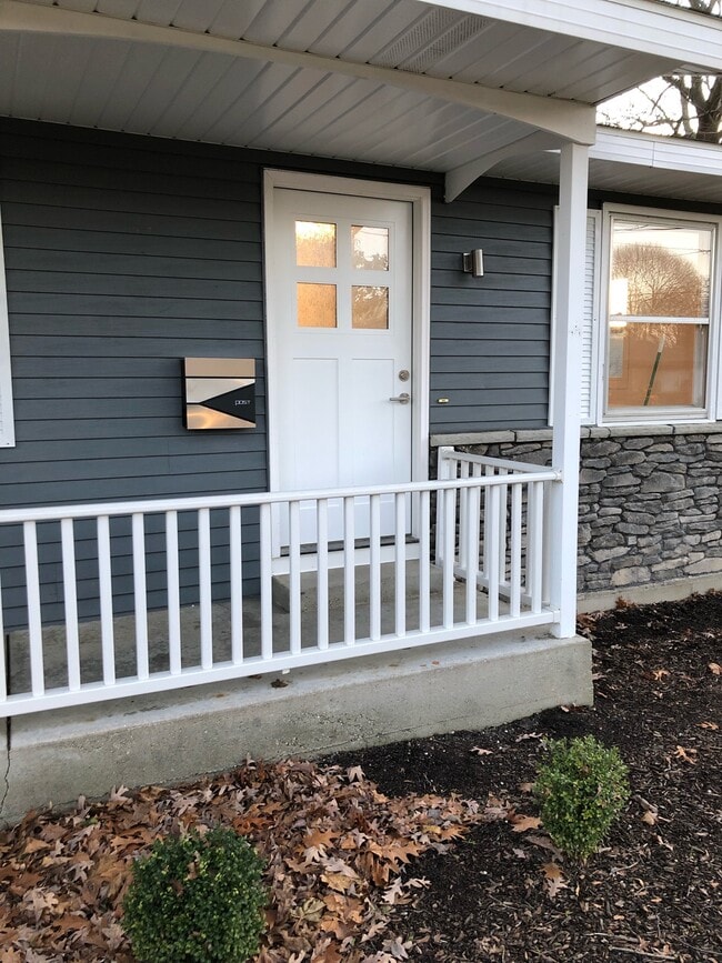 806 Northlawn St NE, Unit 806 in Grand Rapids, MI - Building Photo - Building Photo